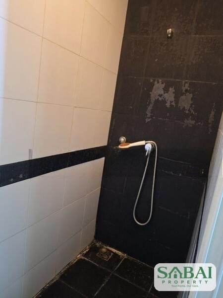 ขาย A Space Asoke Ratchada ตึก XYZ ชั้น 16 ห้องเปล่า ห้องมุม 24