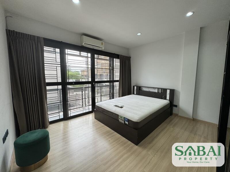 ขายด่วน ทาวโฮม Haus Niche แจ้งวัฒนะ จำนวน 3 ชั้นครึ่ง Modern loft 2