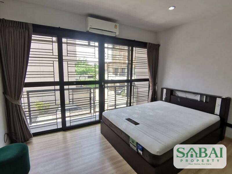 ขายด่วน ทาวโฮม Haus Niche แจ้งวัฒนะ จำนวน 3 ชั้นครึ่ง Modern loft 3