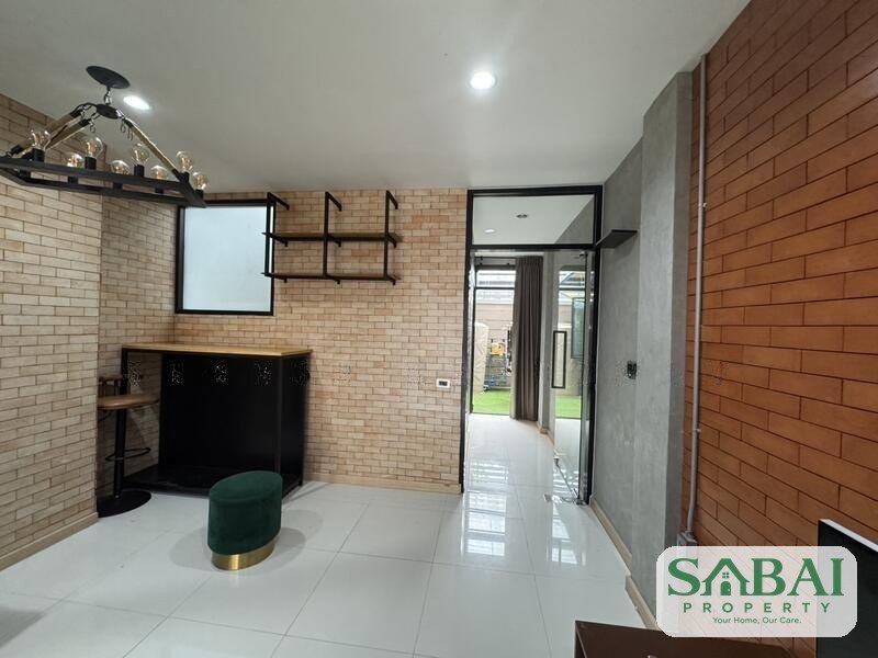 ขายด่วน ทาวโฮม Haus Niche แจ้งวัฒนะ จำนวน 3 ชั้นครึ่ง Modern loft 33