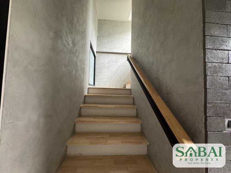 ขายด่วน ทาวโฮม Haus Niche แจ้งวัฒนะ จำนวน 3 ชั้นครึ่ง Modern loft 35