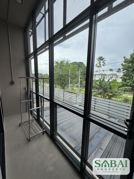 ขายด่วน ทาวโฮม Haus Niche แจ้งวัฒนะ จำนวน 3 ชั้นครึ่ง Modern loft 41