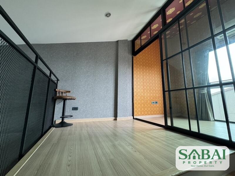 ขายด่วน ทาวโฮม Haus Niche แจ้งวัฒนะ จำนวน 3 ชั้นครึ่ง Modern loft 47
