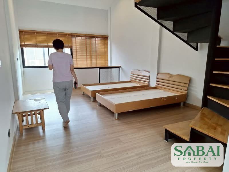 ให้เช่าทาวโฮม Haus Niche แจ้งวัฒนะ จำนวน 3 ชั้นครึ่ง มีสวนหลังบ้าน 6
