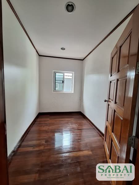 ให้เช่าบ้านเดี่ยว หมู่บ้านปัญญา 5 ห้องนอน 4 ห้องน้ำ  บ้านเปล่า 2 ชั้น 8