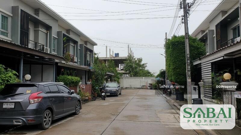 ขายทาวเฮ้าส์ 2 ชั้น หมู่บ้านนิรันดร์วิลล์10 ขนาด19.5วา ใกล้ม.หัวเฉียว 18